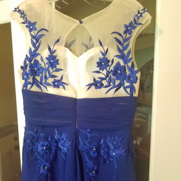 Royal Blue Chiffon Gown, NWT Size 12 - Picture 6 of 8